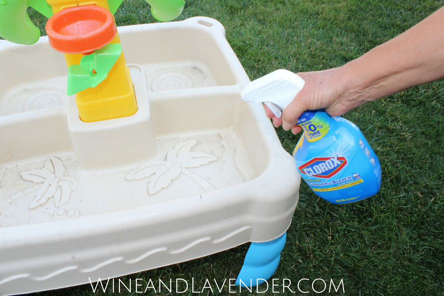 Ad: Enjoy your summer with the kids, but keep the messes away, too!! Check out how you can do this with @VivaTowels and @Clorox. #UnleashTheClean Squad!! Click here. 